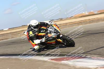 media/Nov-03-2024-TrackDaz (Sun) [[44580f4982]]/A Group/2pm (Grapevine)/